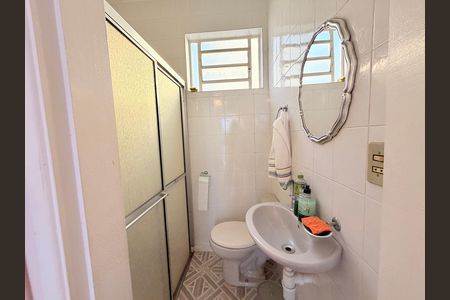 Casa à venda com 181m², 3 quartos e 2 vagasBanheiro Externo