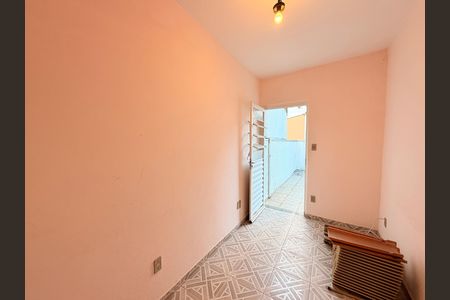 Casa à venda com 181m², 3 quartos e 2 vagasQuarto externo