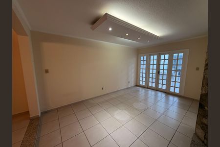 Casa à venda com 181m², 3 quartos e 2 vagasSala de Jantar