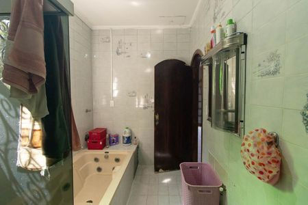 Banheiro da Suíte de casa à venda com 3 quartos, 236m² em Vila Pedra Branca, São Paulo