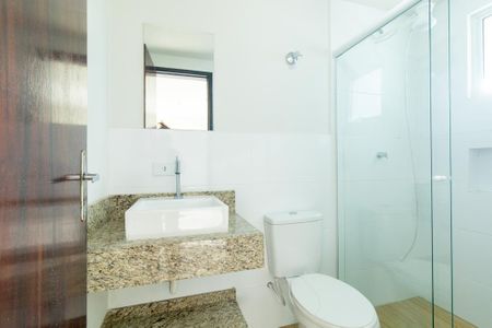 Casa para alugar com 100m², 3 quartos e 2 vagas Casa para alugar com 100m², 3 quartos e 2 vagasBanheiro da Suite