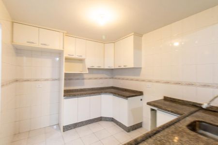 Casa para alugar com 100m², 3 quartos e 2 vagas Casa para alugar com 100m², 3 quartos e 2 vagasCozinha