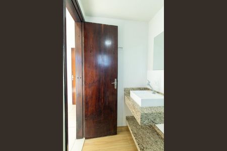 Casa para alugar com 100m², 3 quartos e 2 vagas Casa para alugar com 100m², 3 quartos e 2 vagasBanheiro da Suite