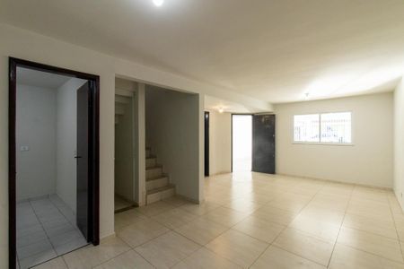 Casa para alugar com 100m², 3 quartos e 2 vagas Casa para alugar com 100m², 3 quartos e 2 vagasSala