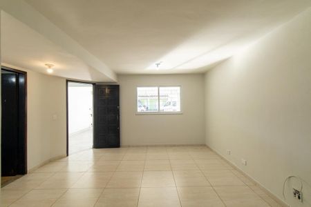 Casa para alugar com 100m², 3 quartos e 2 vagas Casa para alugar com 100m², 3 quartos e 2 vagasSala