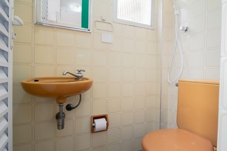Banheiro de serviço de apartamento para alugar com 3 quartos, 83m² em Tatuapé, São Paulo