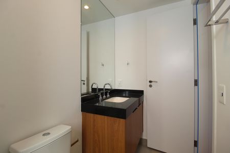 Banheiro da Suíte 2 de apartamento para alugar com 2 quartos, 60m² em Vila Nova Conceição, São Paulo