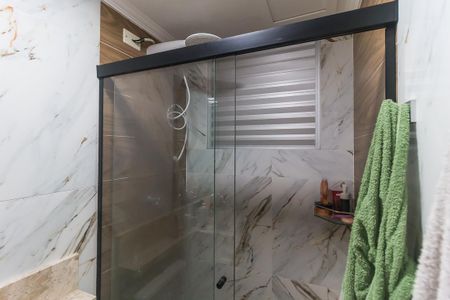 Banheiro da Suíte de apartamento para alugar com 2 quartos, 55m² em Vila Mogilar, Mogi das Cruzes