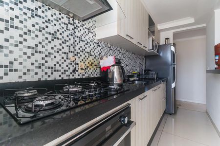 Cozinha de apartamento para alugar com 2 quartos, 55m² em Vila Mogilar, Mogi das Cruzes