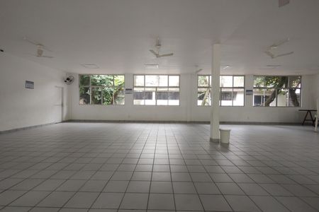 Apartamento para alugar com 58m², 3 quartos e 1 vaga Apartamento para alugar com 58m², 3 quartos e 1 vagaÁrea comum - Salão de festas