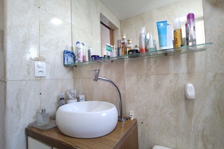 Apartamento para alugar com 58m², 3 quartos e 1 vaga Apartamento para alugar com 58m², 3 quartos e 1 vagaBanheiro Social