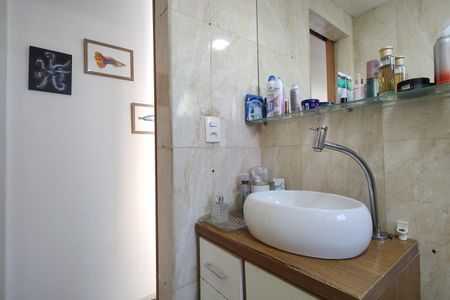 Apartamento para alugar com 58m², 3 quartos e 1 vaga Apartamento para alugar com 58m², 3 quartos e 1 vagaBanheiro Social