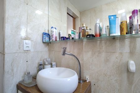 Apartamento para alugar com 58m², 3 quartos e 1 vaga Apartamento para alugar com 58m², 3 quartos e 1 vagaBanheiro Social