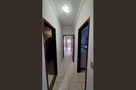 Corredor de casa para alugar com 3 quartos, 270m² em JARDIM CIDADE NOVA, Jundiaí