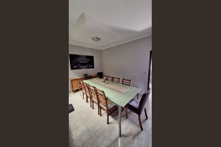 Casa para alugar com 270m², 3 quartos e 4 vagas Casa para alugar com 270m², 3 quartos e 4 vagasSala de Jantar