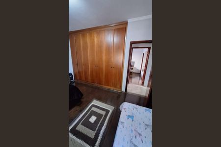 Casa para alugar com 270m², 3 quartos e 4 vagas Casa para alugar com 270m², 3 quartos e 4 vagasQuarto