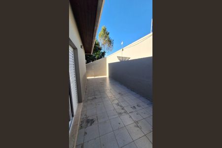Área Externa de casa para alugar com 3 quartos, 270m² em JARDIM CIDADE NOVA, Jundiaí