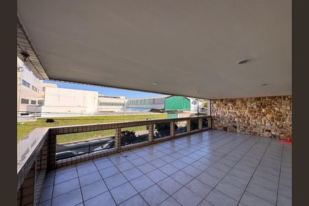 Apartamento para alugar com 130m², 2 quartos e 1 vaga Apartamento para alugar com 130m², 2 quartos e 1 vagaVaranda