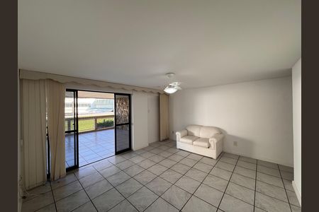 Apartamento para alugar com 130m², 2 quartos e 1 vaga Apartamento para alugar com 130m², 2 quartos e 1 vagaSala