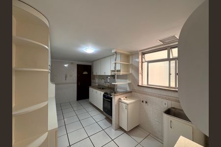 Apartamento para alugar com 130m², 2 quartos e 1 vaga Apartamento para alugar com 130m², 2 quartos e 1 vagaCozinha e Área de Serviço
