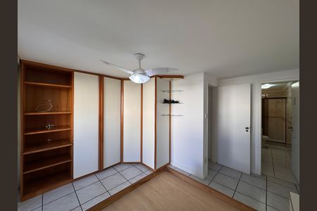Apartamento para alugar com 130m², 2 quartos e 1 vaga Apartamento para alugar com 130m², 2 quartos e 1 vagaSuíte
