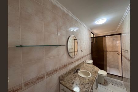 Apartamento para alugar com 130m², 2 quartos e 1 vaga Apartamento para alugar com 130m², 2 quartos e 1 vagaSuíte - Banheiro