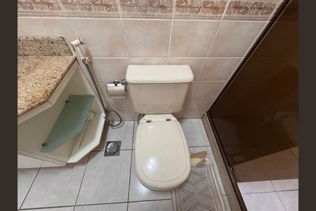 Apartamento para alugar com 130m², 2 quartos e 1 vaga Apartamento para alugar com 130m², 2 quartos e 1 vagaSuíte - Banheiro