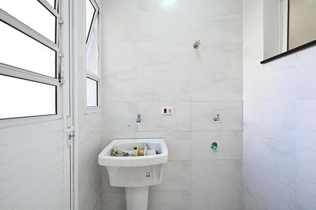 Área de Serviço  de casa para alugar com 1 quarto, 48m² em Vila Sonia, São Paulo