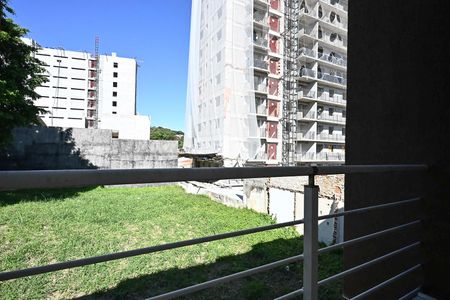 Varanda da Área de Serviço  de casa para alugar com 1 quarto, 48m² em Vila Sonia, São Paulo