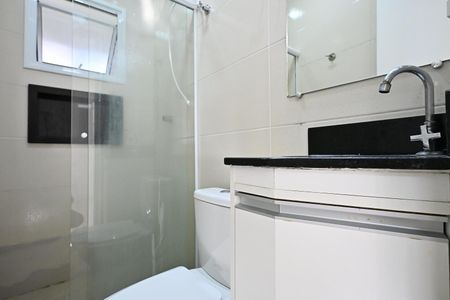 Banheiro de casa para alugar com 1 quarto, 48m² em Vila Sonia, São Paulo