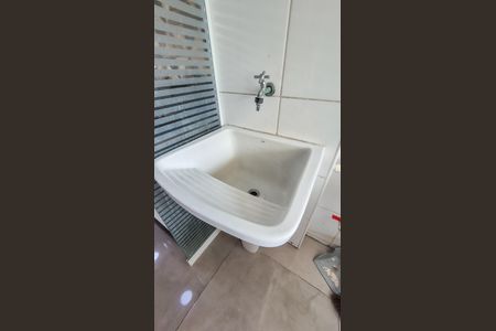Apartamento para alugar com 60m², 2 quartos e 1 vaga Apartamento para alugar com 60m², 2 quartos e 1 vagaCozinha e Área de Serviço