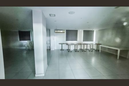 Apartamento para alugar com 60m², 2 quartos e 1 vagaÁrea comum salão de festas 