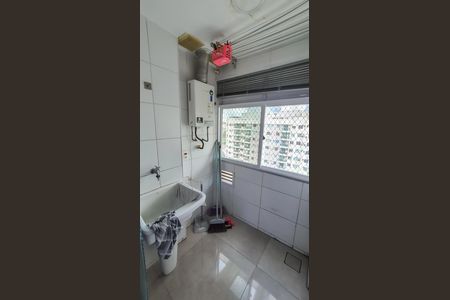 Apartamento para alugar com 60m², 2 quartos e 1 vaga Apartamento para alugar com 60m², 2 quartos e 1 vagaCozinha e Área de Serviço