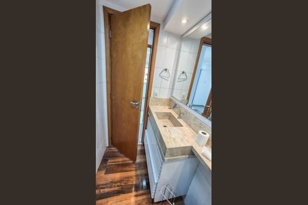 Apartamento para alugar com 60m², 2 quartos e 1 vaga Apartamento para alugar com 60m², 2 quartos e 1 vagaBanheiro Social