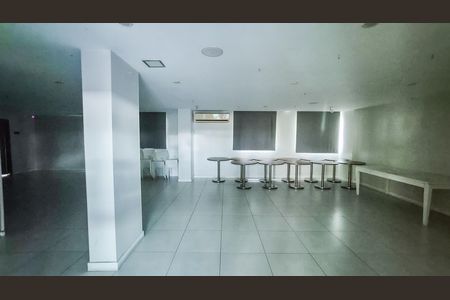 Apartamento para alugar com 60m², 2 quartos e 1 vagaÁrea comum salão de festas 