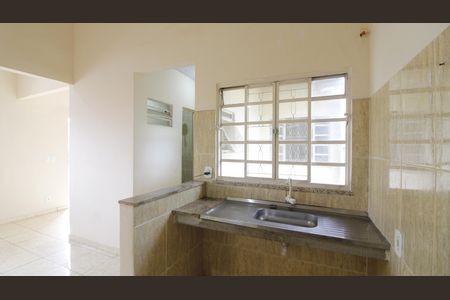 Cozinha de casa para alugar com 3 quartos, 80m² em Jardim Pero, Cabo Frio