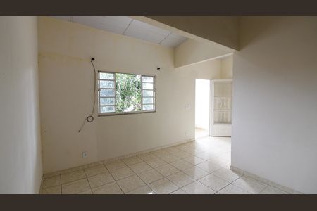 Sala de casa para alugar com 3 quartos, 80m² em Jardim Pero, Cabo Frio