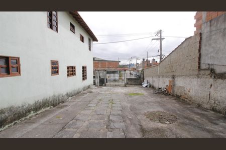 Garagem de casa para alugar com 3 quartos, 80m² em Jardim Pero, Cabo Frio
