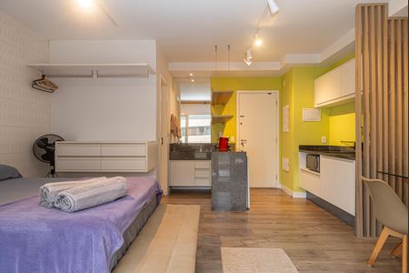 Studio à venda com 35m², 1 quarto e 1 vaga Studio à venda com 35m², 1 quarto e 1 vagaQuarto