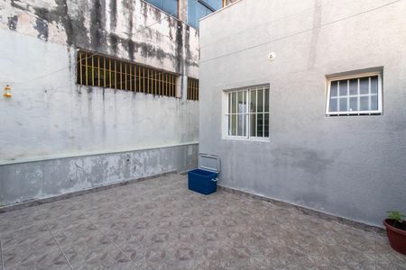 Casa à venda com 90m², 2 quartos e 1 vaga Casa à venda com 90m², 2 quartos e 1 vagaQuintal