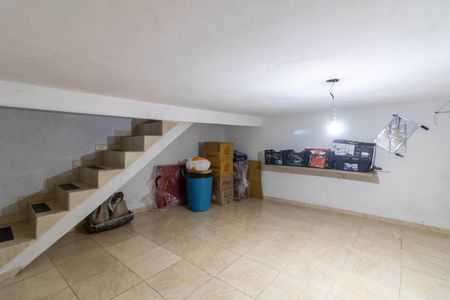 Casa à venda com 90m², 2 quartos e 1 vaga Casa à venda com 90m², 2 quartos e 1 vagaPorão