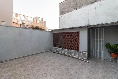 Casa à venda com 90m², 2 quartos e 1 vaga Casa à venda com 90m², 2 quartos e 1 vagaQuintal