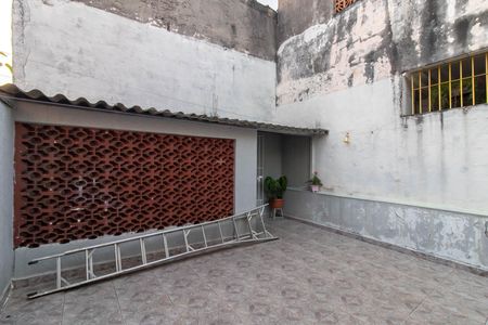 Quintal de casa à venda com 2 quartos, 90m² em Jardim Eliana, Guarulhos
