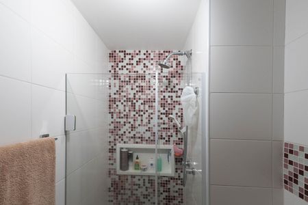Apartamento à venda com 77m², 3 quartos e 1 vaga Apartamento à venda com 77m², 3 quartos e 1 vagaBanheiro Social
