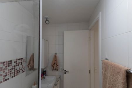 Apartamento à venda com 77m², 3 quartos e 1 vaga Apartamento à venda com 77m², 3 quartos e 1 vagaBanheiro Social