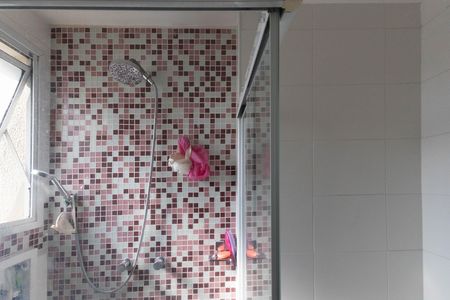 Apartamento à venda com 77m², 3 quartos e 1 vaga Apartamento à venda com 77m², 3 quartos e 1 vagaBanheiro da Suíte