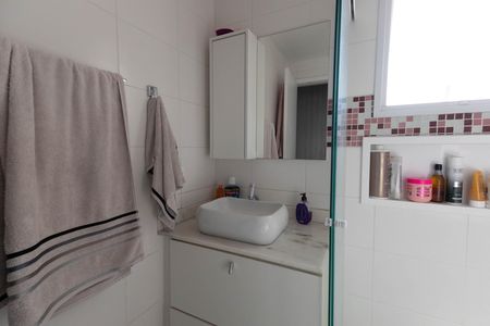 Apartamento à venda com 77m², 3 quartos e 1 vaga Apartamento à venda com 77m², 3 quartos e 1 vagaBanheiro da Suíte