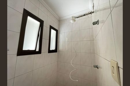 Casa à venda com 351m², 4 quartos e 4 vagas Casa à venda com 351m², 4 quartos e 4 vagasLavabo 2