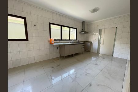 Cozinha de casa para alugar com 4 quartos, 351m² em Jardim Jussara, São Paulo