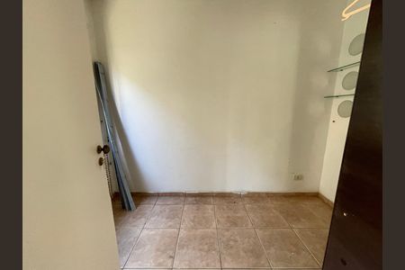 Casa à venda com 351m², 4 quartos e 4 vagas Casa à venda com 351m², 4 quartos e 4 vagasQuarto de Serviço